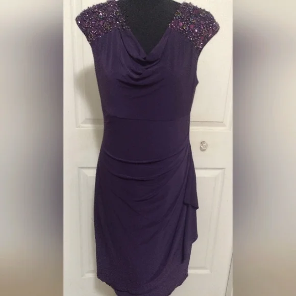 Alex Evenings plum dress w crystals on shoulders sz 8P. Beautiful dress!